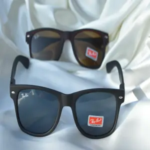 RAY BAN WAYFARER