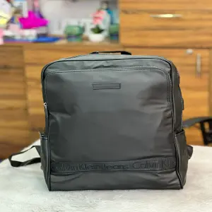 MOCHILA CALVIN KLEIN 1.1 TOP