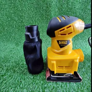 Lijadora cuadrada para madera DEWALT