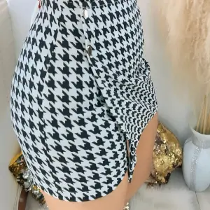 P.M Falda Short Bose Gallineto