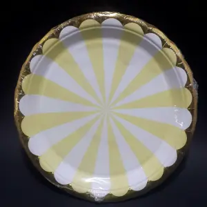 PLATO BLANCO Y AMARILLO  BORDE DORADOS