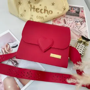 CARTERA DAMA REF CORAZÓN