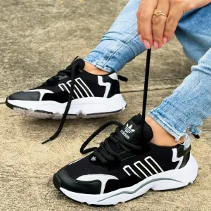 Bellos Adidas para dama Negro Hrta