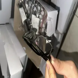 Gafa de aumento metálica