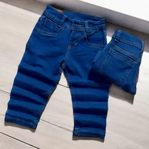 pantalón jean niño