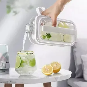 Botella Portátil Molde En Cubos De Hielo