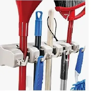 SOPORTE PARA ESCOBAS