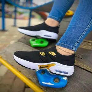 NIKE CIERRE DOBLE