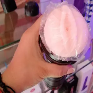 VAGINA MASTURBADORA CON VIBRACIÓN: Experimenta el Placer Supremo - VAGINA MASTURBADORA CON VIBRACION