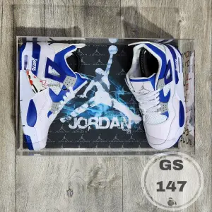 Zapatos Tennis Jordan Retro 4 | 04