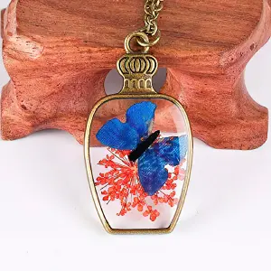 Collar Mariposa Botella Resina + Estuche