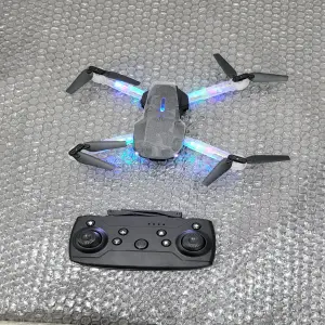 Drone E88D Max luz led RGB