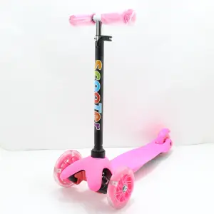 Monopatin scooter