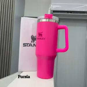 COMBO AIRPODS MAX + TERMO STANLEY