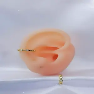 EARCUFF DORADO CIRCULAR
