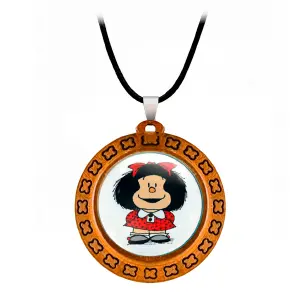 Collar Mafalda Comic Mujer Detalle