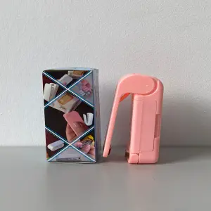 Mini sellador de bolsas