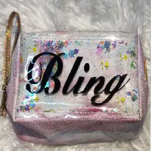 COSMETIQUERA BLING