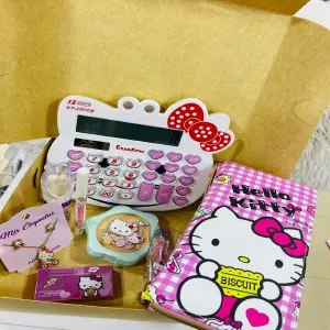 KIT HELLO KITTY