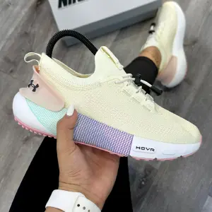 DAMA UNDER ARMOUR