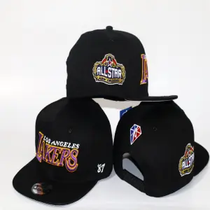 Gorra plana Lakers negra