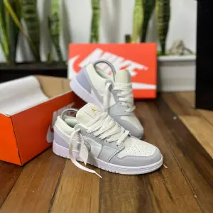 JORDAN PARIS LOW