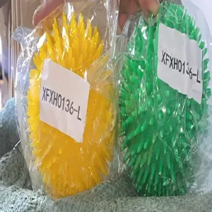 PELOTAS CHIRRIANTES RESISTENTES L