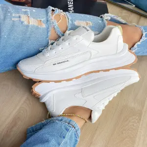 Tenis Blancos Dama Suela Cafe