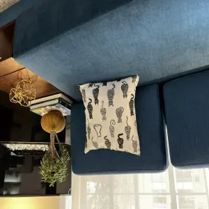 Funda de Cojín  Gatos Chismosos
