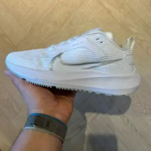 Nike pegasus Blanco