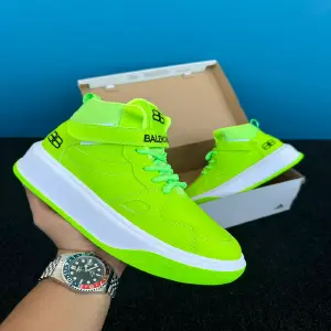 BOTA BALENCIAGA