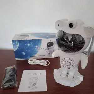 Astronauta proyector