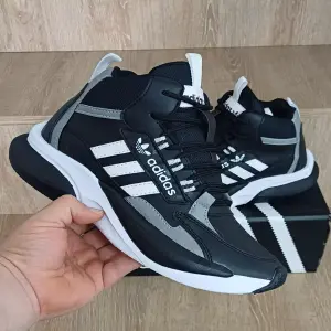 Botas Deportivas Adidas
