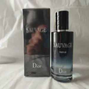 Sauvage, 212 VIP ,Issy H, invic victory