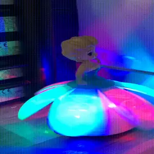 MUÑECAS DE PRINCESAS DE DISNEY GIRATORIA