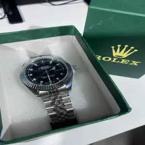 RELOJ ROLEX DATE JUST: Elegancia Intemporal - RELOJ ROLEX DATE JUST