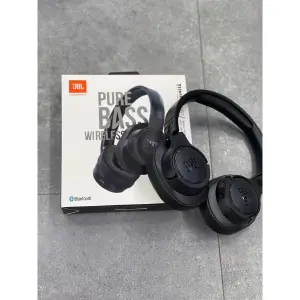 Diadema JBL TUNE700BT 1.1: Tu Sonido, Tu Estilo - Diadema JBL TUNE700BT 1.1