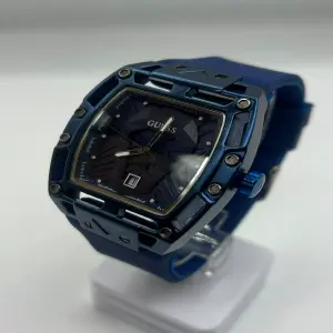 RELOJ GUESS LEGEND CALAVERA RESISTE AGUA