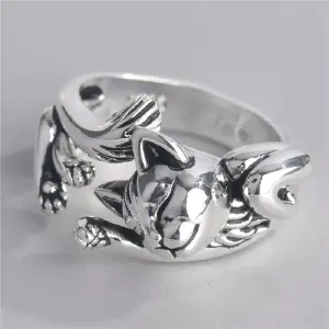 Anillo Gato Moderno Ajustable Plateado
