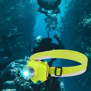 Linterna de cabeza de buceo