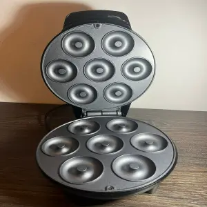 MAQUINA PARA HACER 7 MINI DONA ROSQUILLA
