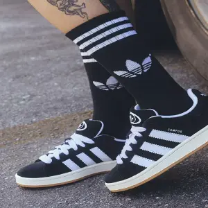 ADIDAS CAMPUS 00s UNISEX + MEDIAS 1.1