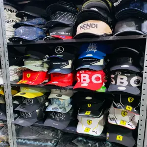 1 gorras al por mayor surtida