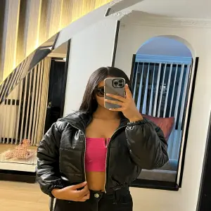 CHAQUETA TIPO BOMBER PARA DAMA
