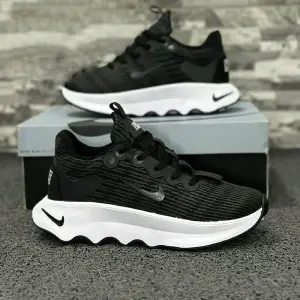 Nike cabello