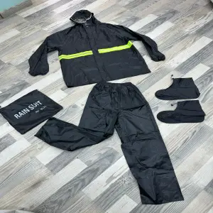 Impermeable con Zapatos TALLA L: Protección y Comodidad Inigualables - Impermeable con zapatos TALLA L