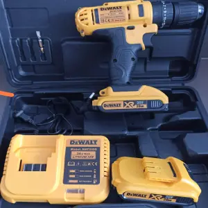 TALADRO 24 VOLTIOS de base dewalt