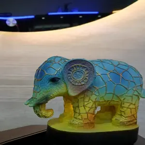 lampara decorativa con luz  elefante