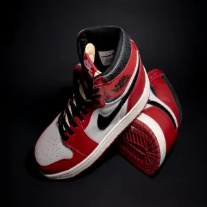 NK JORDAN 1 RETRO HIGH 'OGLOSTANDFOUND'