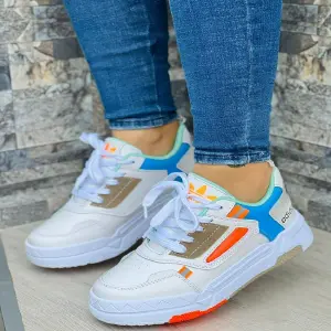 Tenis Adidas Caucho dama